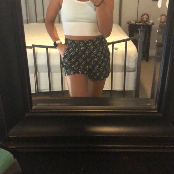 Soft, flowy shorts - Picture 2 of 3